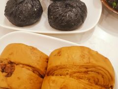 -李与白包子铺(桐梓林店)
