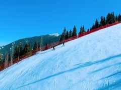 -丝绸之路山地度假区滑雪场