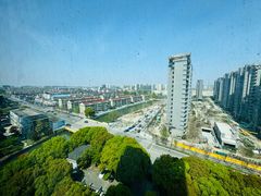 -上海虹桥西郊假日酒店