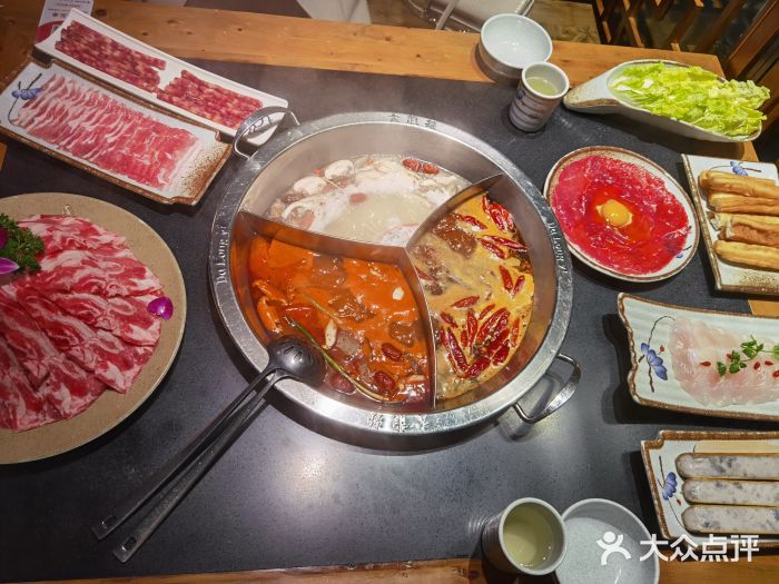 大龙燚火锅(五一广场店)奔驰锅图片
