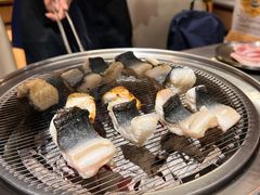 -围炉肉舍•炭烤活鳗•丹东海鲜烤肉(步行街店)