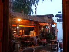 -城墙外BAR