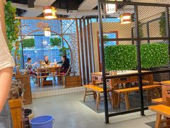大堂-莽子老火锅(大坪店)