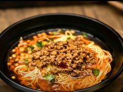 -万记麻辣烫国展总店