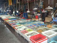 -霞涌市场海鲜摆卖区