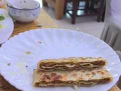 -溢心园香河肉饼总店