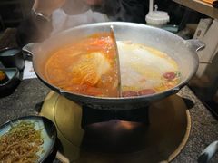 -湊湊火锅·茶憩(新中关购物中心店)