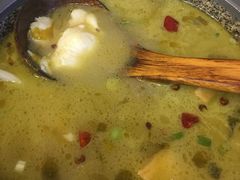 -周鱼小馆石锅酸菜鱼(活力汇店)