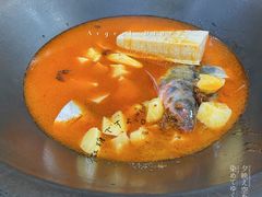 -老刘生态大鱼坊铁锅炖鱼(赛马场店)