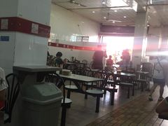 -花溪王记牛肉粉(四季花溪商场店)