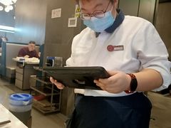 -海底捞火锅(长宁路龙之梦店)