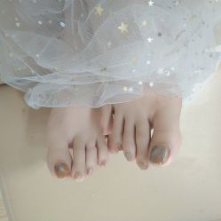 -吉吉靓甲美睫