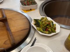 -鲁员外地锅鸡地锅鱼(古墩路店)