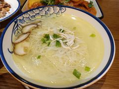 鸡汤银丝面-二孃鸡爪爪(东风路总店)