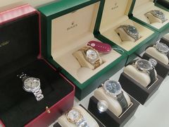 -恒一珠宝·回收黄金钻石奢侈品(灵岩南路店)