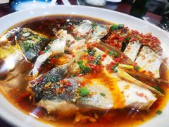 剁椒鱼头-湖南人家湘菜馆(镇江路店)