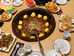 -万里闯关东铁锅炖菜馆(高新旗舰店)