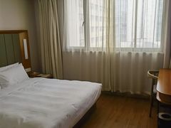 -全季酒店(上海火车站天目西路店)