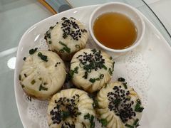 蟹粉生煎-瑞福园联谊餐室(茂名南路店)