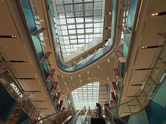 -宝龙城(杭州滨江店)