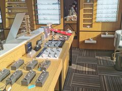 -鲸渝眼镜·浅目视光(春熙路店)