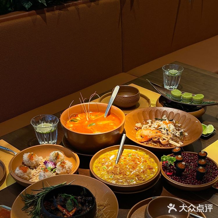 杭州新开的!!泰里泰气的一餐!!!