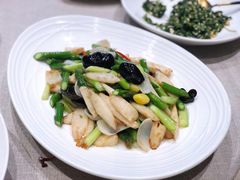 -品悦酒店(三林古镇店)