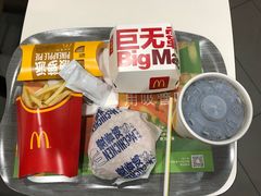 -麦当劳(百联西郊购物中心店)