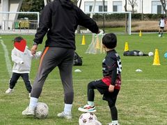 -Riverside河畔少儿足球培训(前滩店)