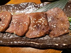厚切牛舌-魔丼屋(日月光店)