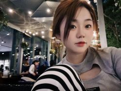 -MOVAN  HAIR莫凡匠人发型屋