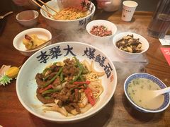 -李犟大爆鳝面·手工蟹黄包(湖滨西湖店)