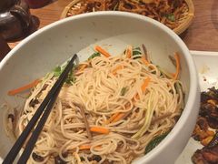 -云海肴·汽锅鸡·云南菜(天山百盛优客店)