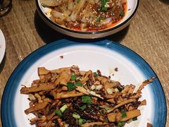 -渝信川菜 · 川味家常菜(长安店)
