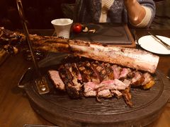 -恰餐厅及酒吧 CHAR Bar & Grill (北京丽都皇冠假日店)