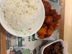 -老乡鸡(上海白玉兰广场店)