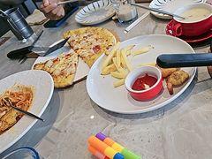 -必胜客(漕宝路店)