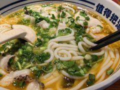 -鑫花溪牛肉米粉(广电传媒店)