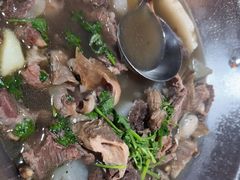 清汤牛肉锅-大众跷脚牛肉馆·非遗传承单位(峨眉山店)