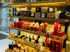 零售区-星巴克臻选(湖滨道店)
