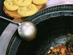 -大锅大灶柴火鸡鱼