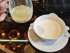 莲子蛋白杏仁茶-北京四季酒店·采逸轩