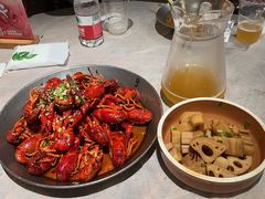 -巴厘龙虾·榜首油焖大虾(音乐学院·沿江酒馆店)