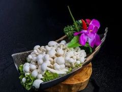 -一锅两头牛(牟平店)