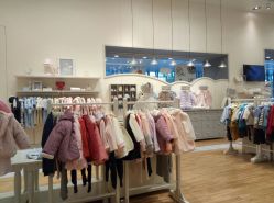 -丽婴房(七莘路店)