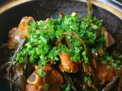 干豆角排骨煲-马仕玖煲·融合菜·酥不腻烤鸭(人大店)