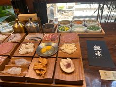 -银米·云南传统过桥米线(双廊黑金冠店)