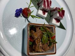 -姜君·千岛湖鱼头馆(浦东大道店)