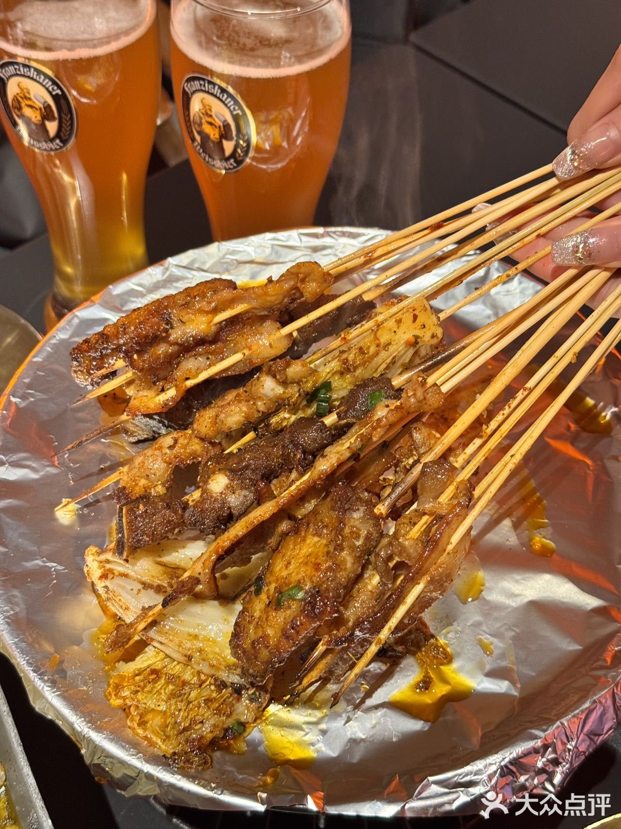 成都人私藏30年的烧烤顶流！小龙虾比手掌大，一口沦陷🤯 