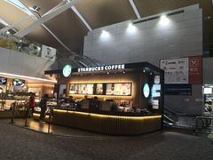 -星巴克(浦东机场T2到达店)
